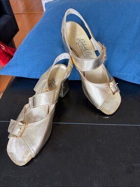 Roland Cartier Gold Metallic Slingback Block Heel Sandals
